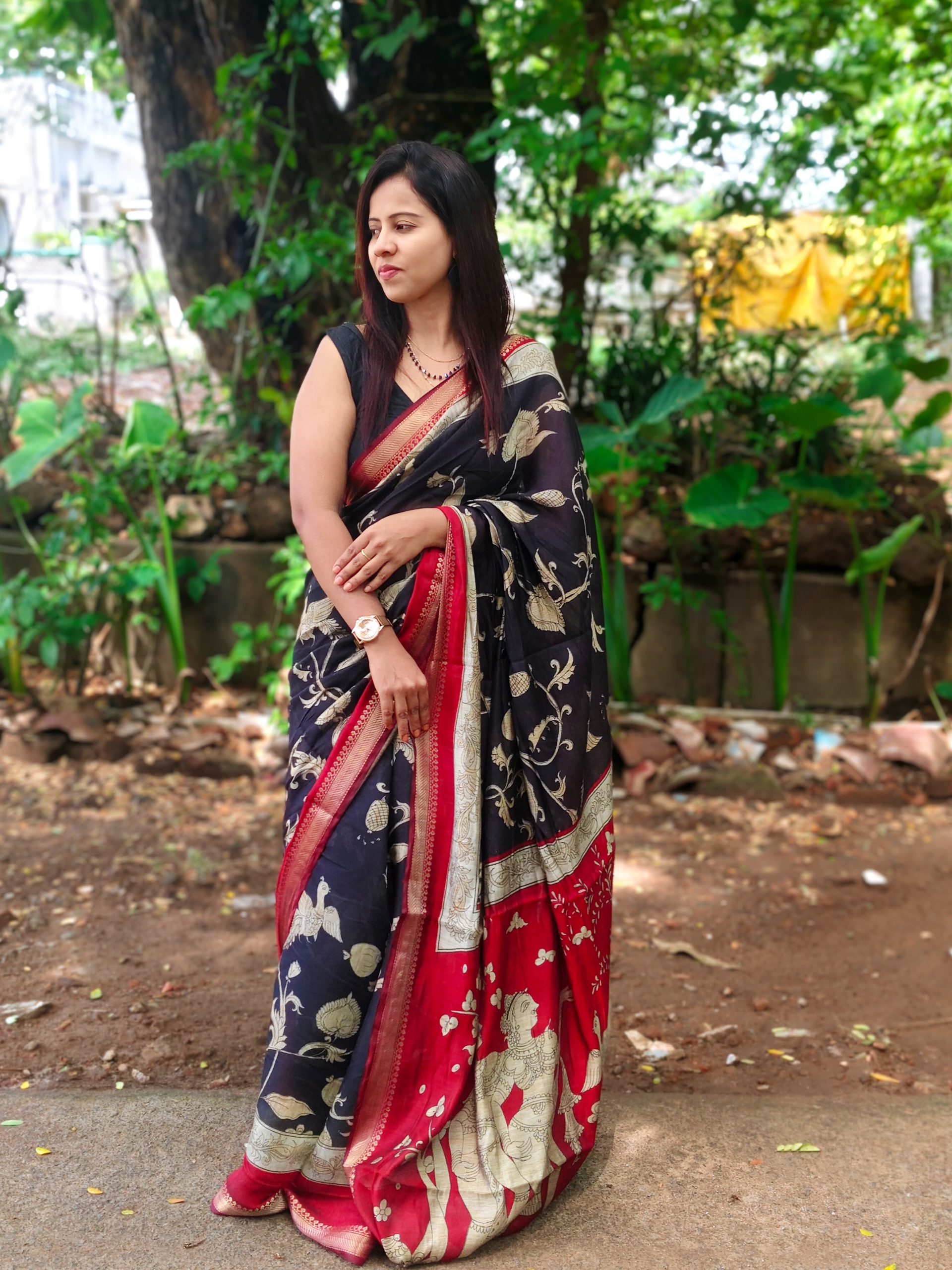 Stunning Black Soft Cotton Kalamkari Print Zari Weaving Border with Unstitched Running Blouse - Image 4