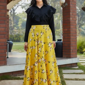 Intricate Black - Yellow Colored Casual Wear Printed Western Crop Top - Skirt Set M